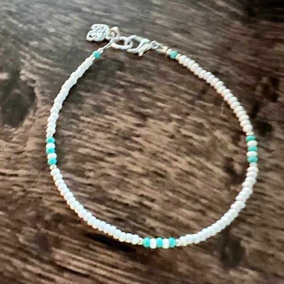 Beautiful Hand Made Anklet 9 3/4” w/cute baby elephant char - Picture 2 of 4